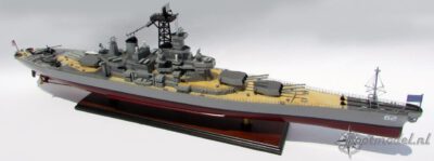 USS New Jersey BT01137 (13)