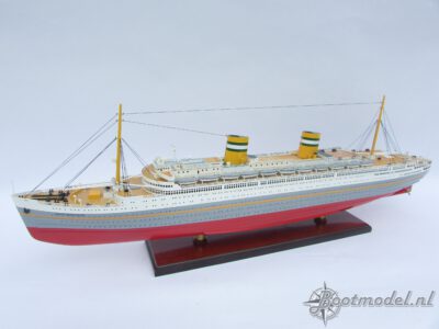Nieuw Amsterdam CS1083P Grey Hull (3)
